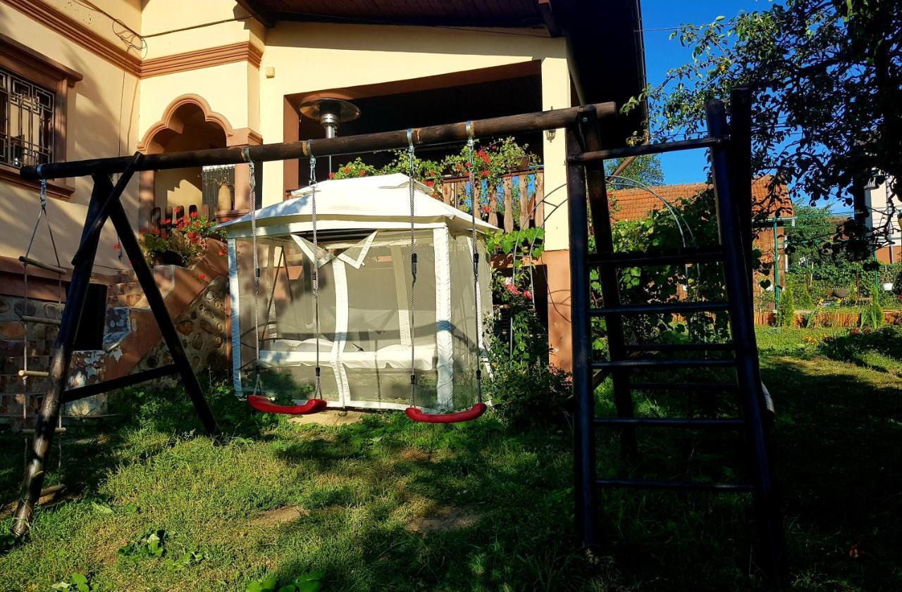 Vila Magnolia Curtea de Argeş Exterior foto